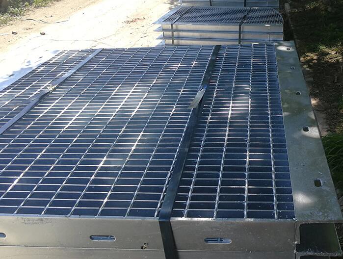 廣東風電塔用鋼格板