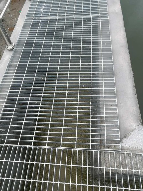 熱鍍鋅鋼格板應(yīng)用